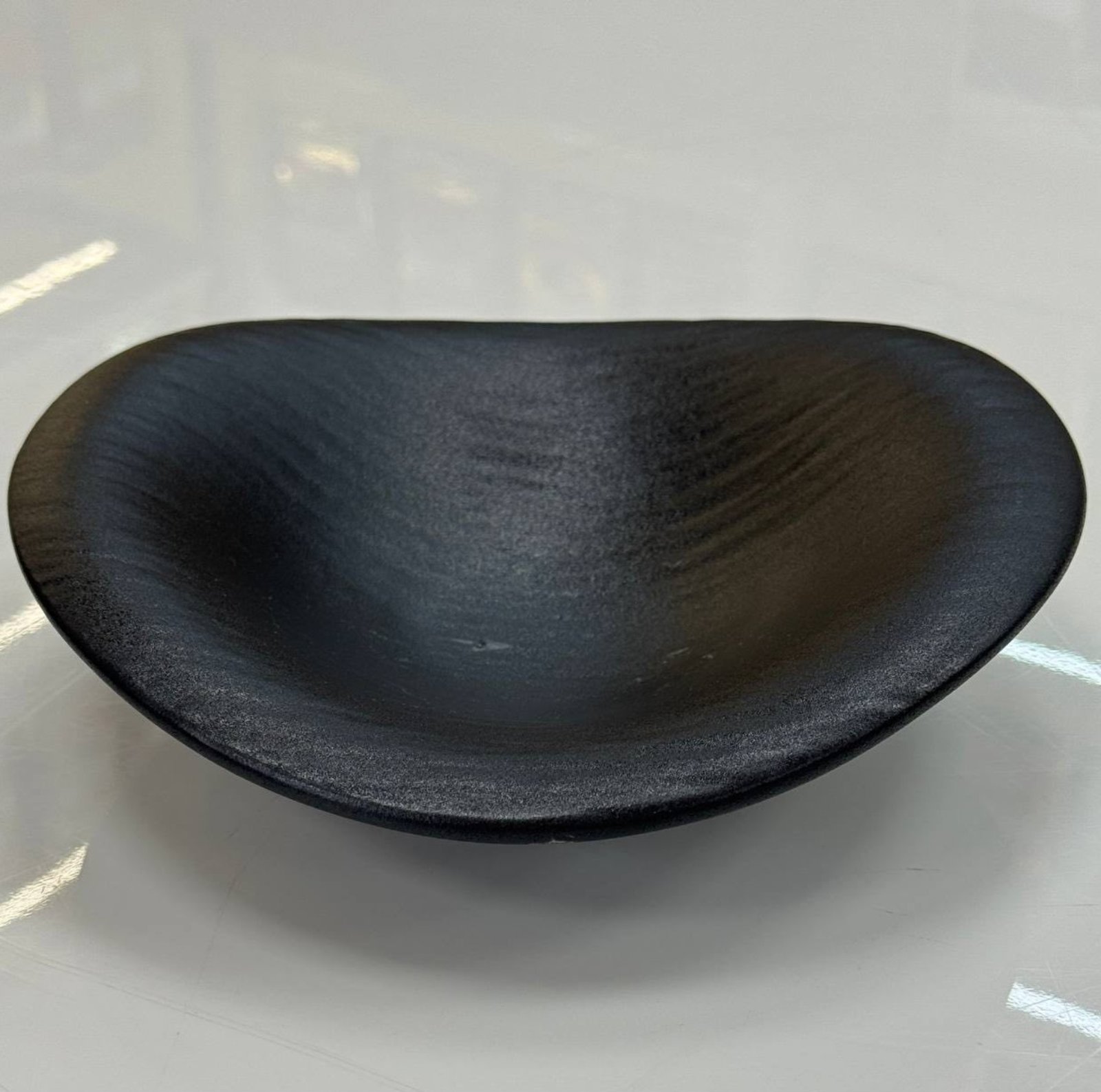 Салатник 20см Olens "Чорний Бангкок", 101- 0495